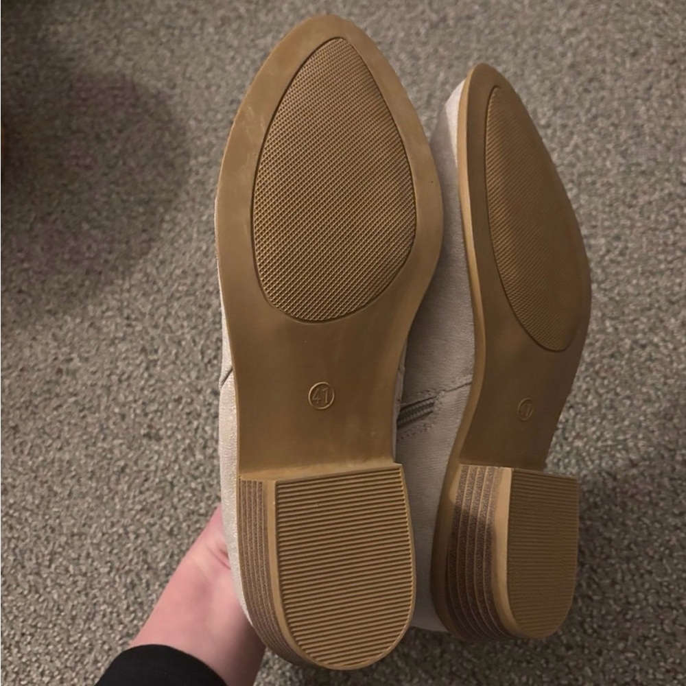 SHEIN Cream Ankle Booties with Elastic Panels - Picture 3 of 3